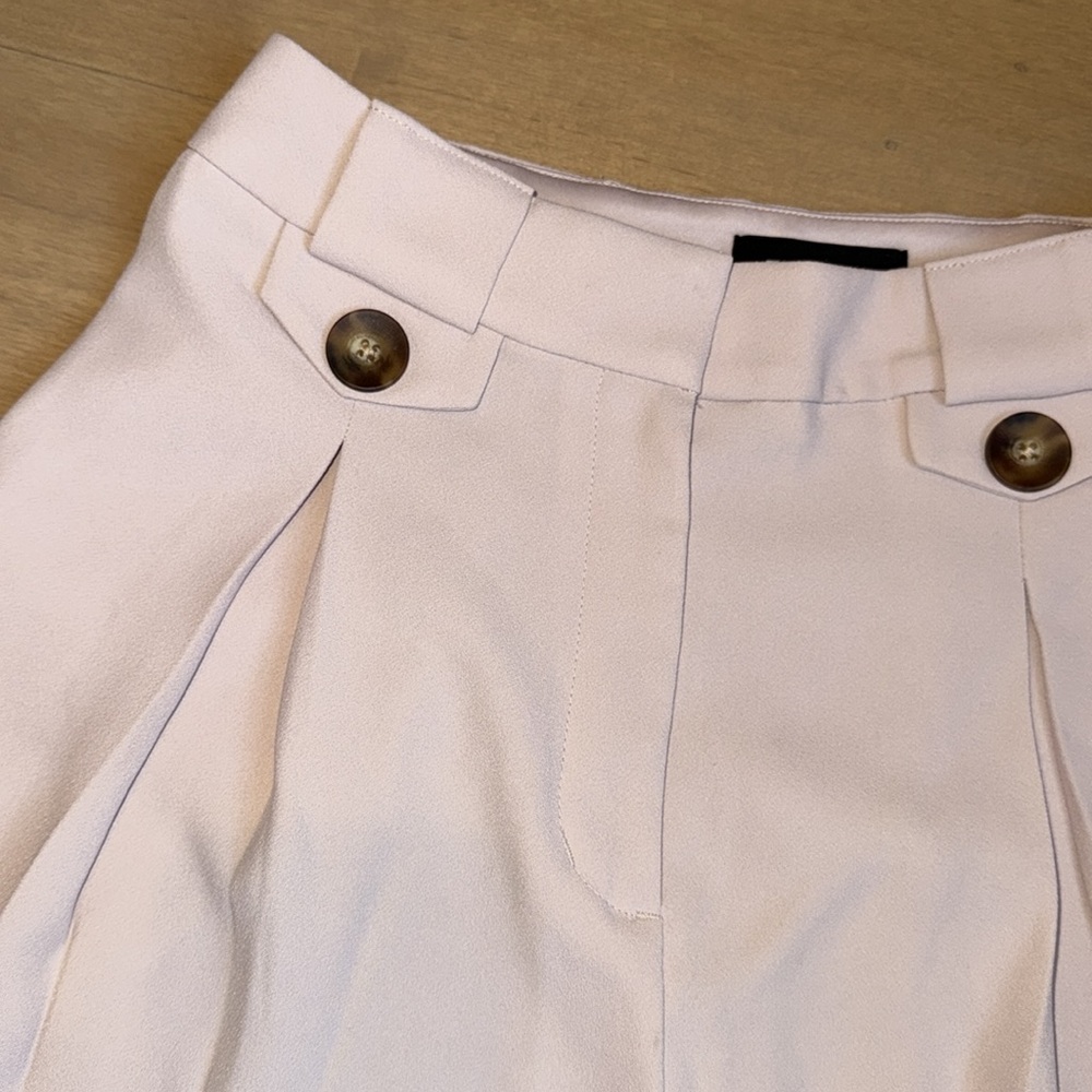 Express Shortie Extreme high rise Trouser Shorts - Picture 2 of 10